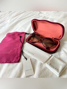 Gucci Crystal Logo Cat Eye Tortoise Sunglasses w/ Case & Dust Bag